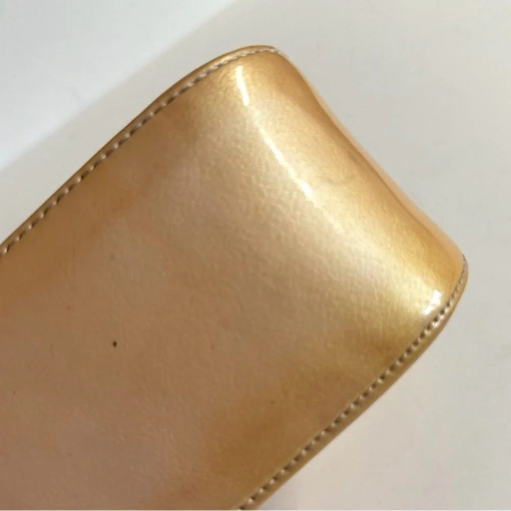 Vtg Longchamp-Classic Sophisticated Gold hued patent leather classic handbag - Picture 12 of 13